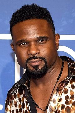 Darius McCrary interpreta Detective Tommy Cullen