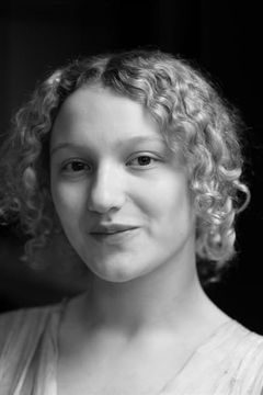 Tallulah Haddon interpreta Marie