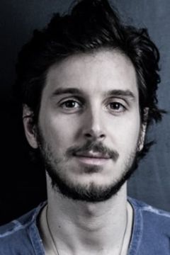 Augustin Bonhomme interpreta Le serveur