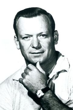 Aldo Ray interpreta Sgt. Muldoon