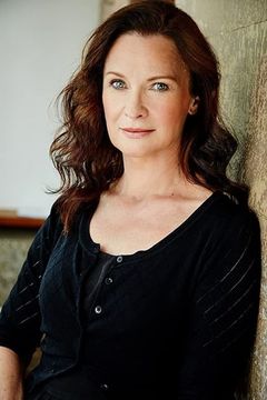 Tara Morice interpreta Prostitute