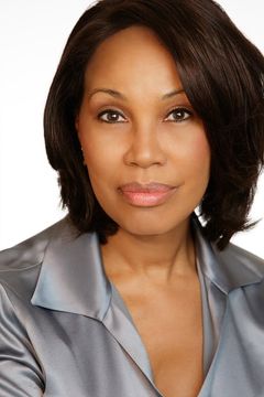 Kim Brockington interpreta NCB Co-Anchor