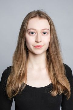 Maria Kłusek interpreta Governess