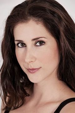 Judit Fekete interpreta Lacey