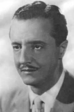 Sandro Ruffini interpreta Porzio Ray