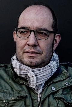 Pedro Tena Ramos interpreta Langosta Roja (voz)