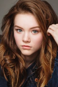Brielle Robillard interpreta Gwen
