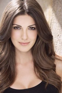 Jeannette Sousa interpreta Maria