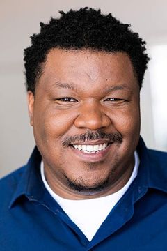 Brick Jackson interpreta Paramedic- TJ