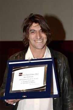 Giovanni La Parola interpreta Jimmy
