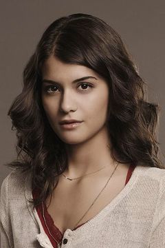 Sofia Black-D'Elia interpreta Tirzah Ben-Hur