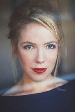 Mathilde Ripley interpreta Joan Bennett Kennedy