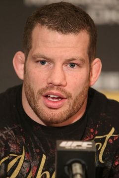 Nate Marquardt interpreta Karl Kruller