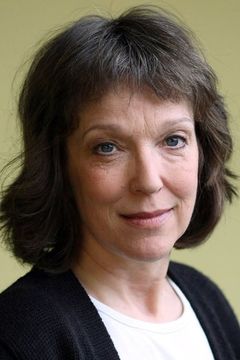 Eva Kryll interpreta Marianne Reiff