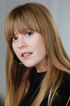 Adèle Choubard interpreta Laureen, volunteer teenage girl