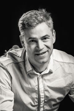 Ivars Auzins interpreta Executive #2