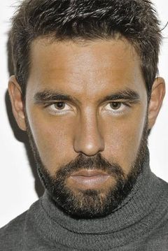 Agustín Sierra interpreta Nacho