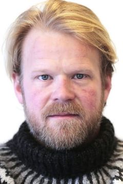 Anders Baasmo Christiansen interpreta Ronny