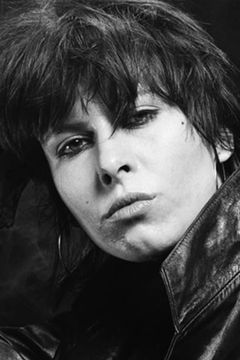 Chrissie Hynde interpreta Michelle (voice)