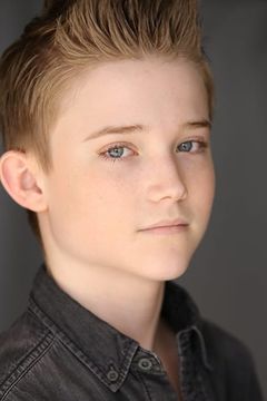 Gabe O'Mara interpreta Zachary age 10
