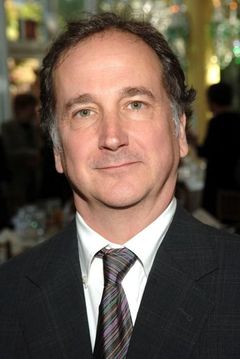 Mark Linn-Baker interpreta Sam Klieber