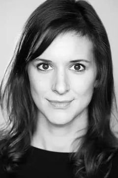 Louise Ford interpreta Kate