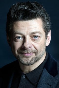 Andy Serkis interpreta Parker Wembley