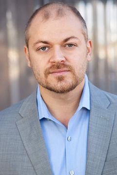 Tudor Munteanu interpreta Grigore
