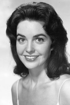 Myrna Fahey interpreta Iris Dawn