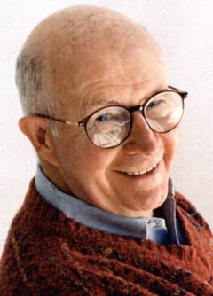 Archie MacGregor interpreta Uncle Arnold