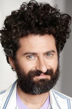 Ryan Radis interpreta Firefighter