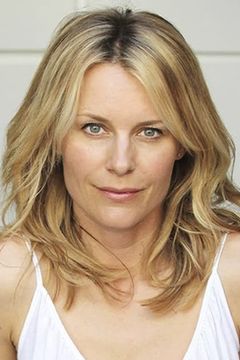 Tanya Clarke interpreta Becky