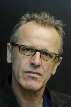 Willem de Wolf interpreta Property Man