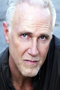 Robert Fleet interpreta King Frederick of Edgemoor
