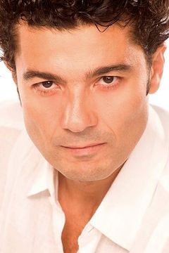 Khaled El Nabawy interpreta Hammad