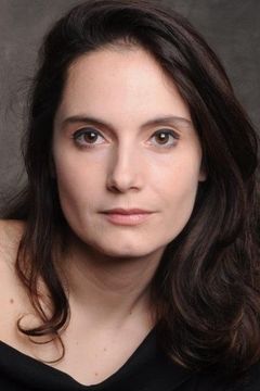 Eugenia Caruso interpreta Consuella