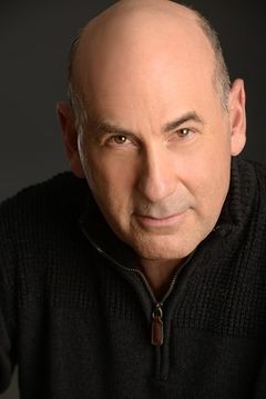 James Eckhouse interpreta Ned Sneller