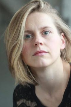 Chloé Berthier interpreta Toni Bradlee