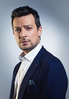 Çagdas Onur Öztürk interpreta Sinan