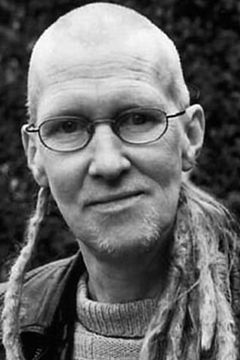 Al Stokes interpreta Featured Infected