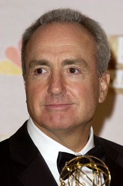 Lorne Michaels interpreta Self (archive footage)