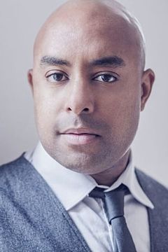 Fabrice Reeves interpreta Actor (uncredited)