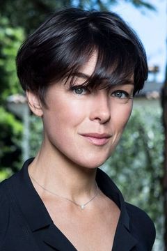 Olivia Williams interpreta Investigator Caroline Brentwood