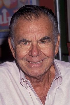 Russ Meyer interpreta Tourist
