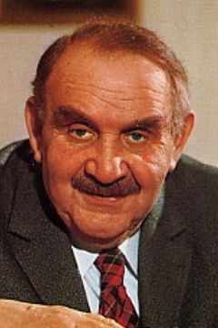 Fritz Eckhardt interpreta Viktor Marek