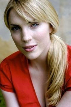 Caitlin Wehrle interpreta President Camacho's Groupie (uncredited)
