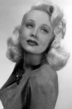 Marion Martin interpreta Nurse (uncredited)