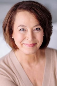 Christine Willes interpreta Hilda