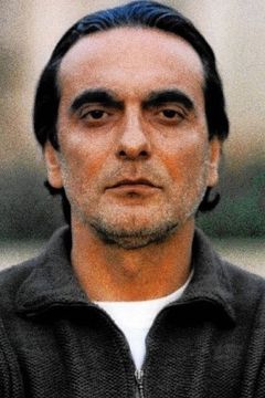 Homayoun Ershadi interpreta Abdullah