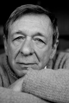 Yury Nifontov interpreta Don Tomeo